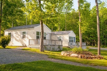CABIN LODGING OPTIONS AT GLENMOOR BY THE SEA